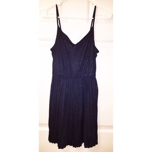 NWT! Hollister Shine Pleated Dress. Size S.